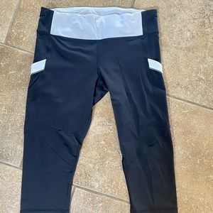 Lululemon cropped leggings